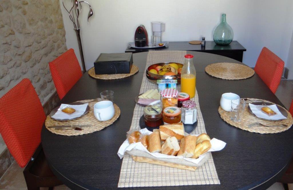 Au Coeur Des Vignobles Bed & Breakfast Saint-Estèphe Eksteriør bilde