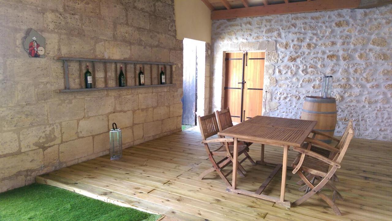 Au Coeur Des Vignobles Bed & Breakfast Saint-Estèphe Eksteriør bilde