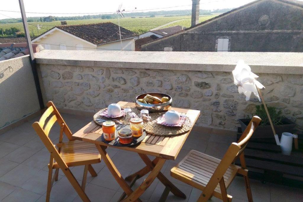 Au Coeur Des Vignobles Bed & Breakfast Saint-Estèphe Eksteriør bilde